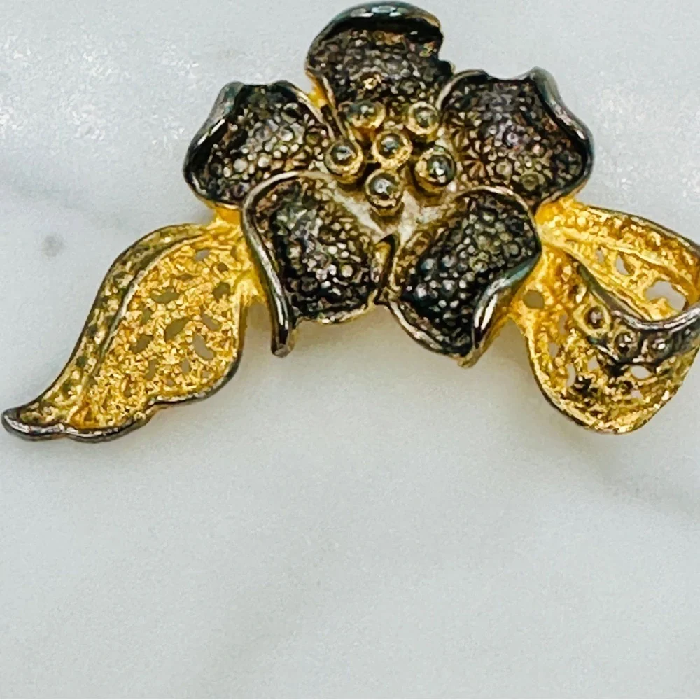 Flower Brooch Pin Gold Tone and Gunmetal Burnished Finish Ribbon Bow Romantic